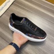 Louis Vuitton Men SNEAKER