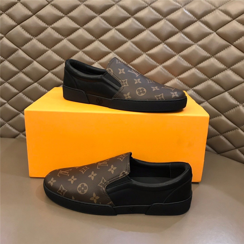 Louis Vuitton Men SNEAKER