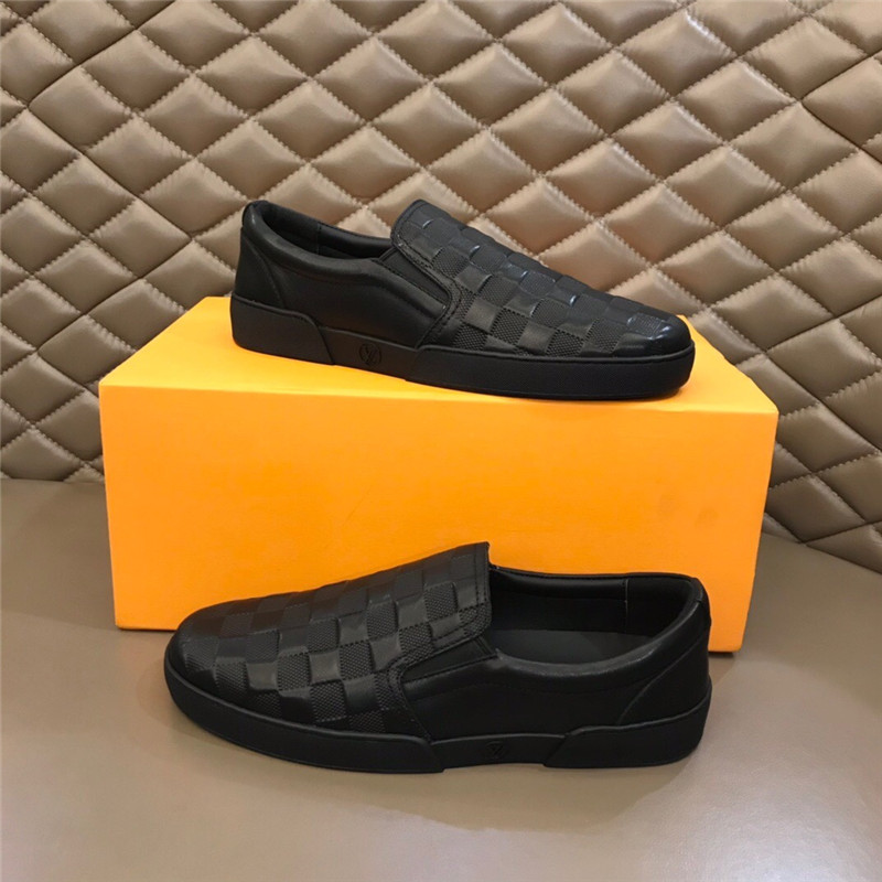 Louis Vuitton Men SNEAKER