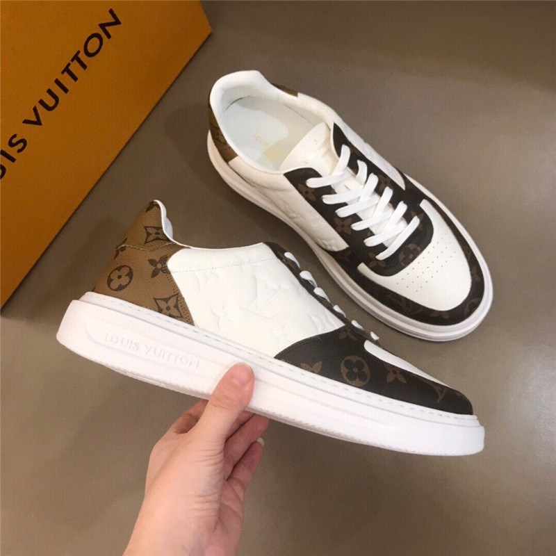 Louis Vuitton Men SNEAKER