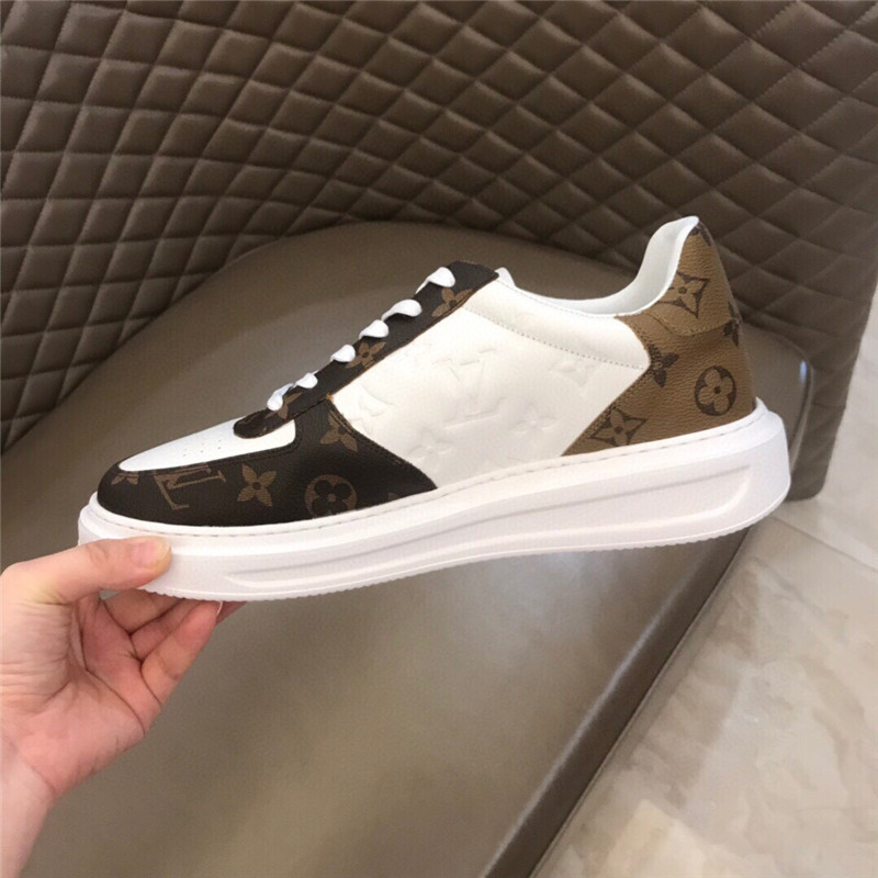 Louis Vuitton Men SNEAKER