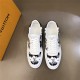 Louis Vuitton Men SNEAKER