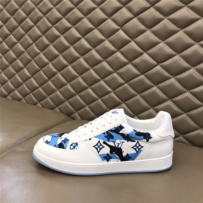 Louis Vuitton Men SNEAKER