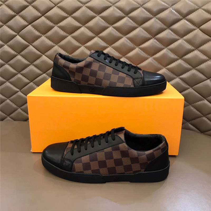 Louis Vuitton Men SNEAKER