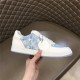 Louis Vuitton Men SNEAKER