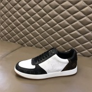 Louis Vuitton Men SNEAKER