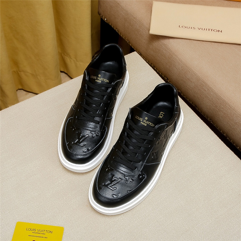 Louis Vuitton Men SNEAKER