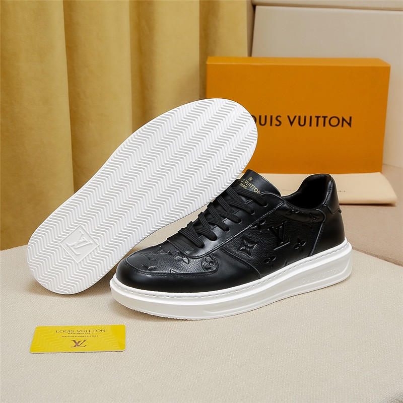 Louis Vuitton Men SNEAKER