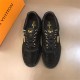 Louis Vuitton Men SNEAKER