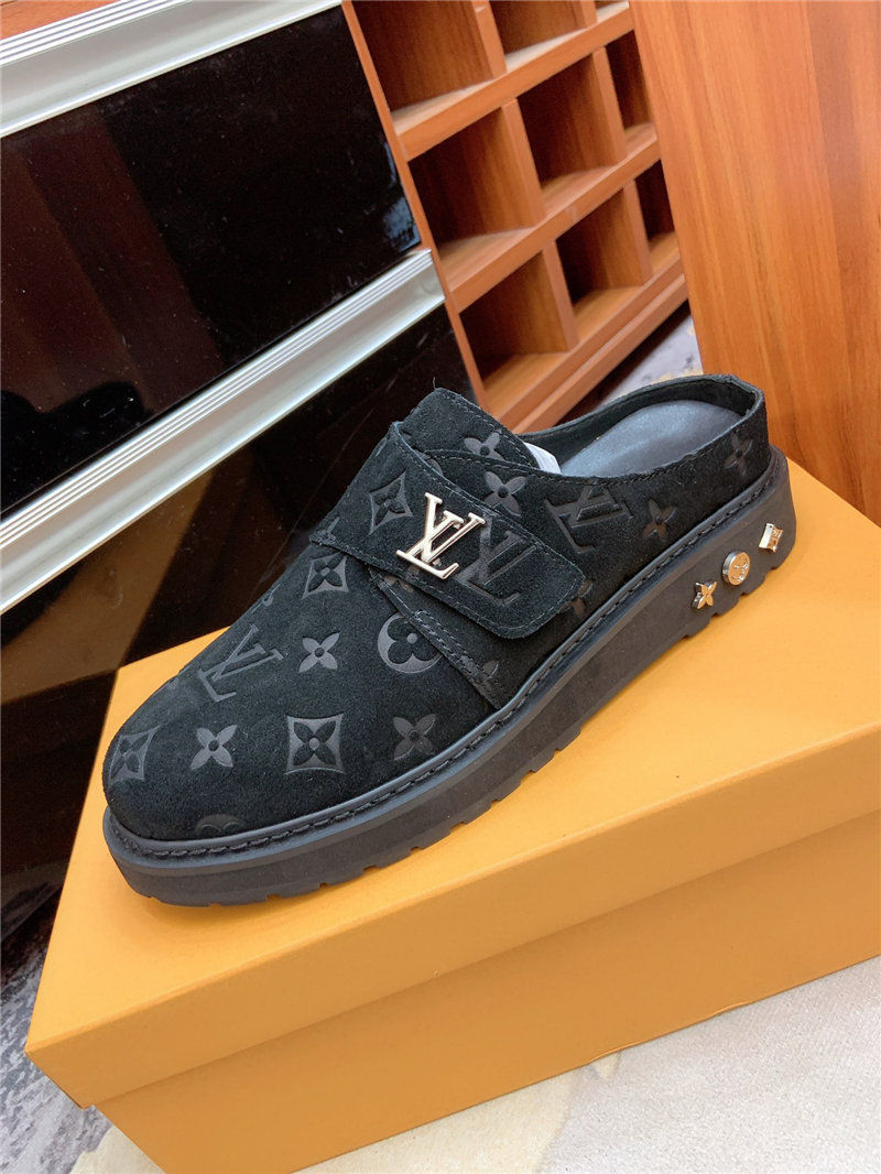 Louis Vuitton Men SNEAKER