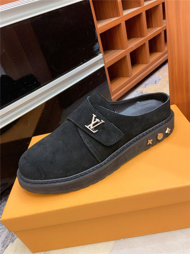 Louis Vuitton Men SNEAKER