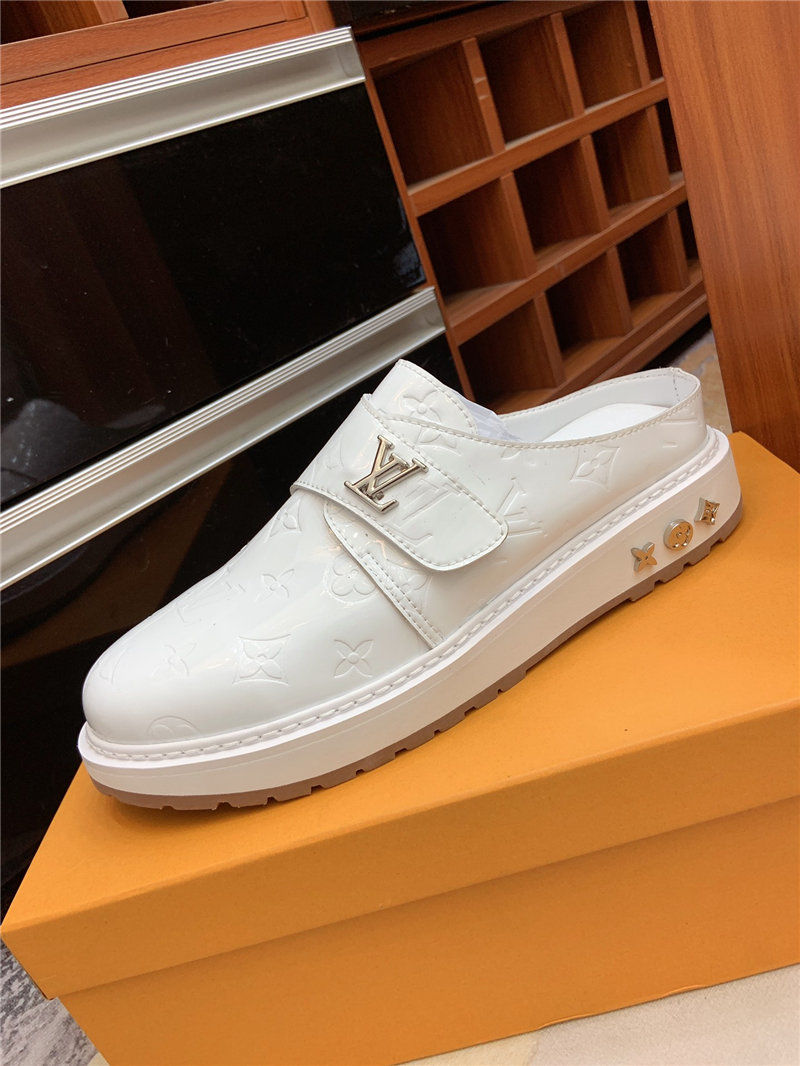 Louis Vuitton Men SNEAKER