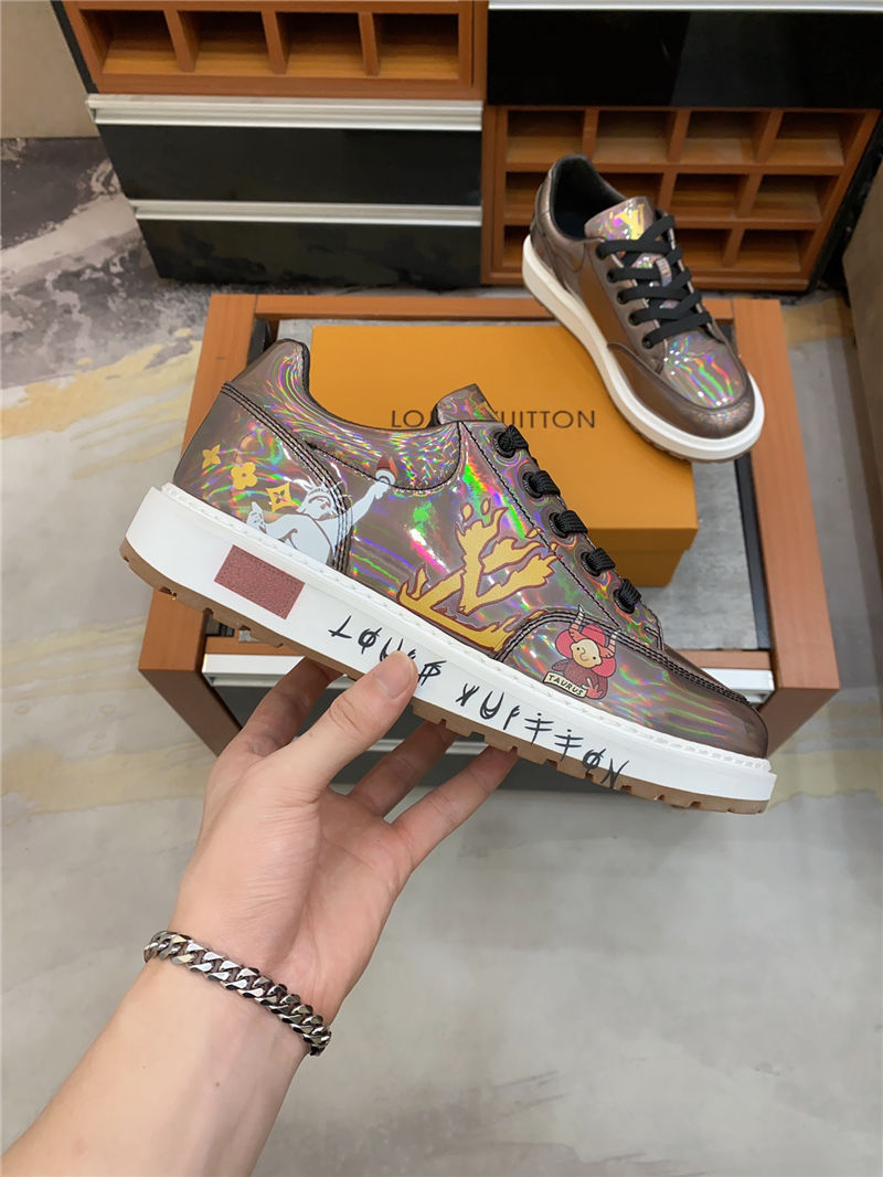 Louis Vuitton Men SNEAKER