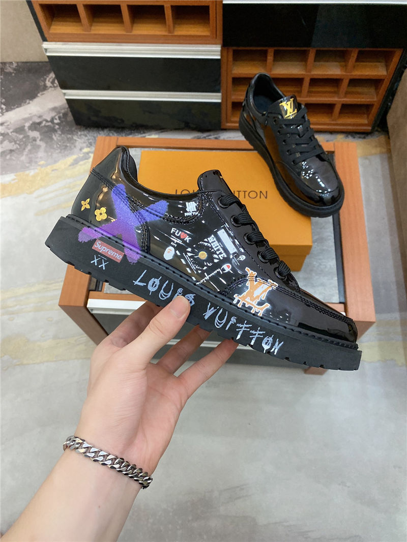 Louis Vuitton Men SNEAKER