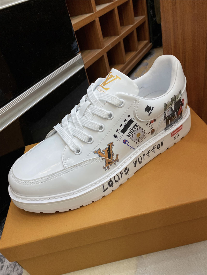 Louis Vuitton Men SNEAKER