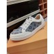 Louis Vuitton Men SNEAKER