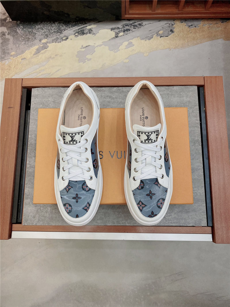 Louis Vuitton Men SNEAKER