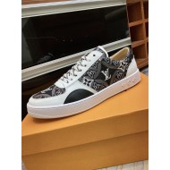 Louis Vuitton Men SNEAKER