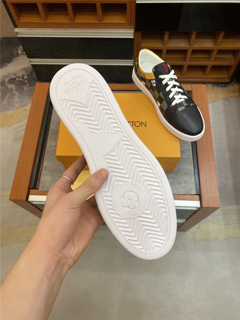 Louis Vuitton Men SNEAKER