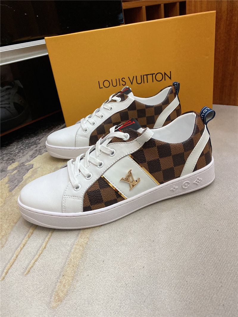 Louis Vuitton Men SNEAKER