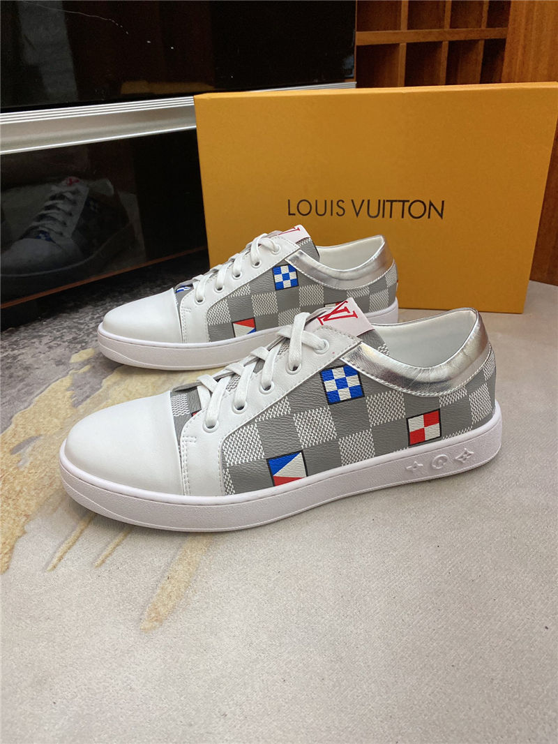 Louis Vuitton Men SNEAKER