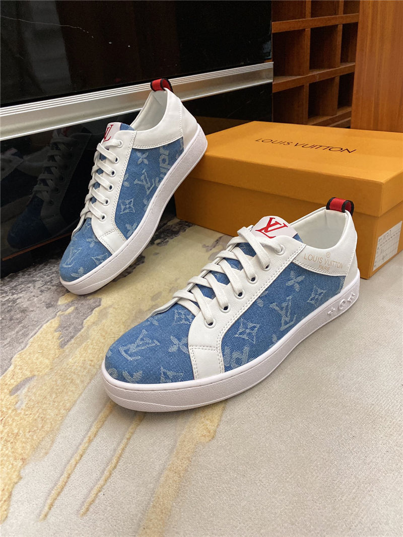 Louis Vuitton Men SNEAKER