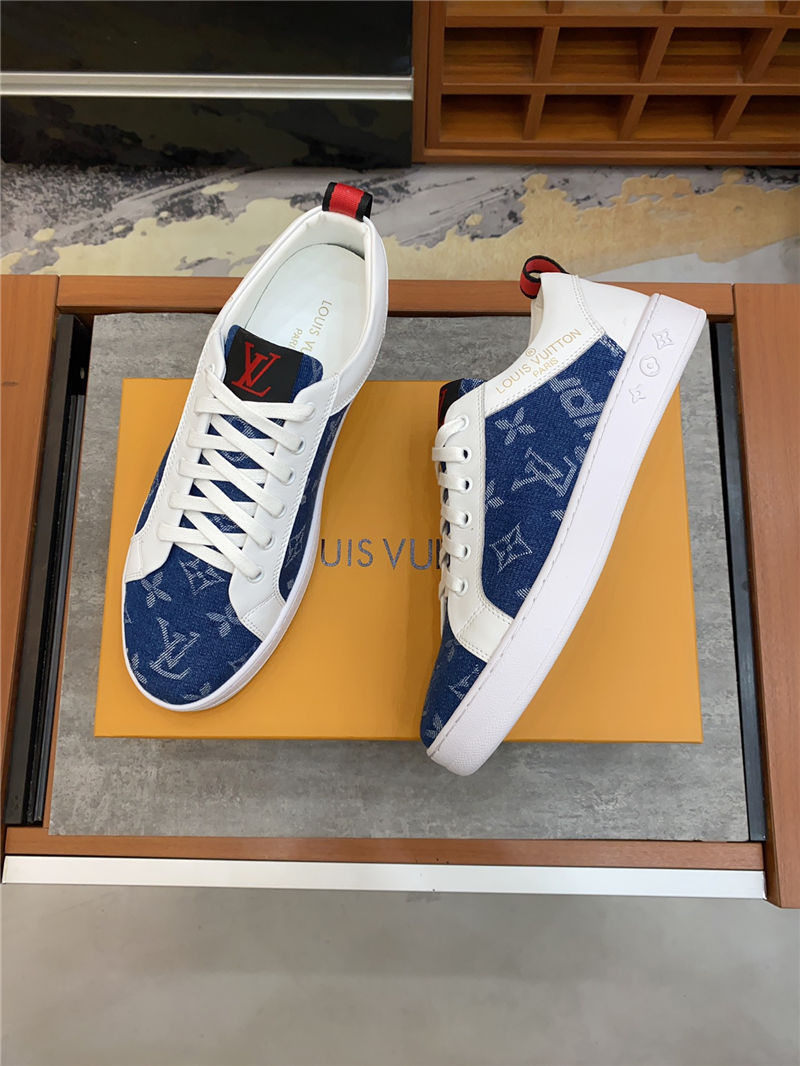 Louis Vuitton Men SNEAKER