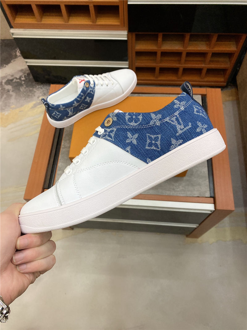 Louis Vuitton Men SNEAKER