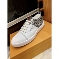 Louis Vuitton Men SNEAKER