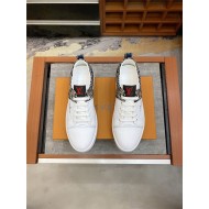 Louis Vuitton Men SNEAKER