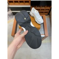 Louis Vuitton Men SNEAKER