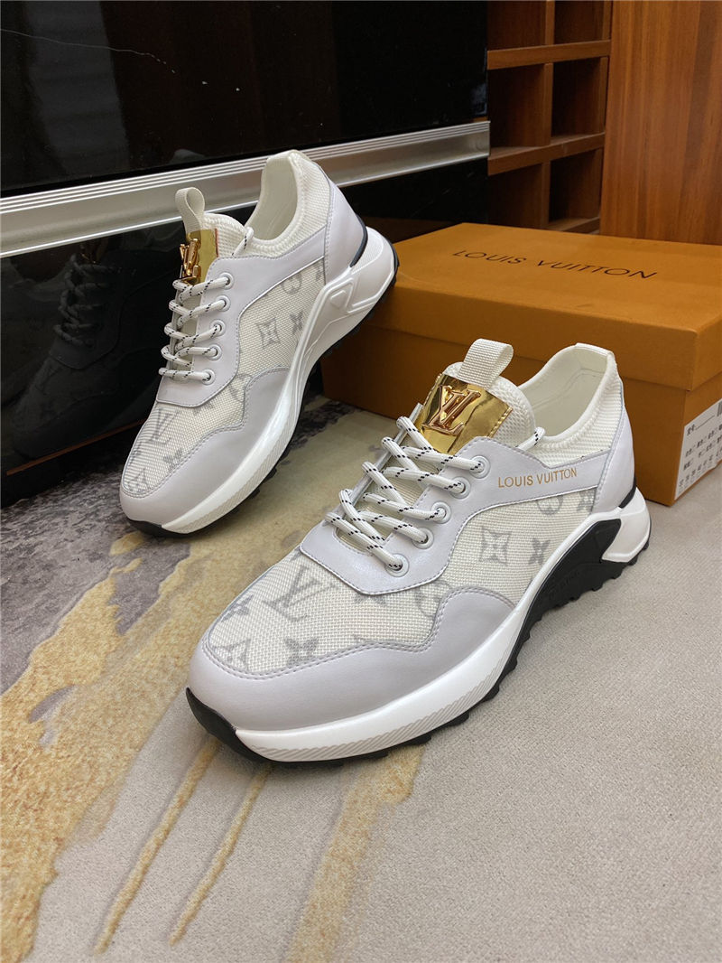 Louis Vuitton Men SNEAKER