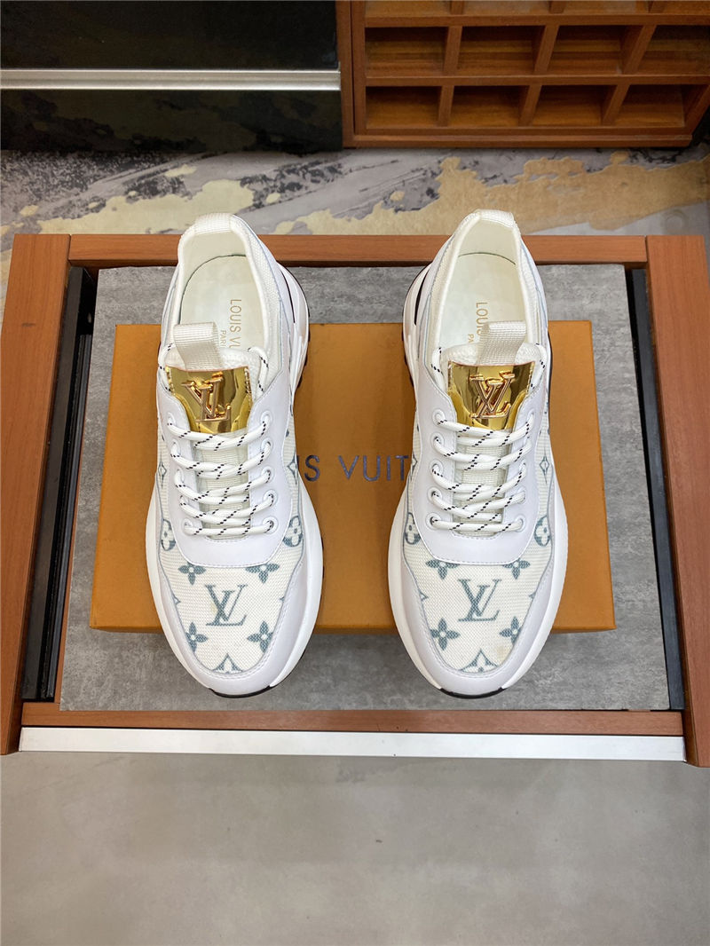 Louis Vuitton Men SNEAKER