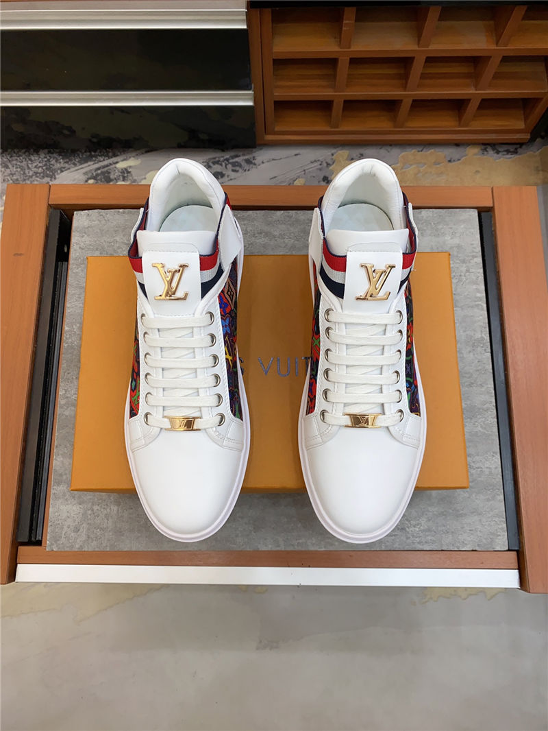 Louis Vuitton Men SNEAKER