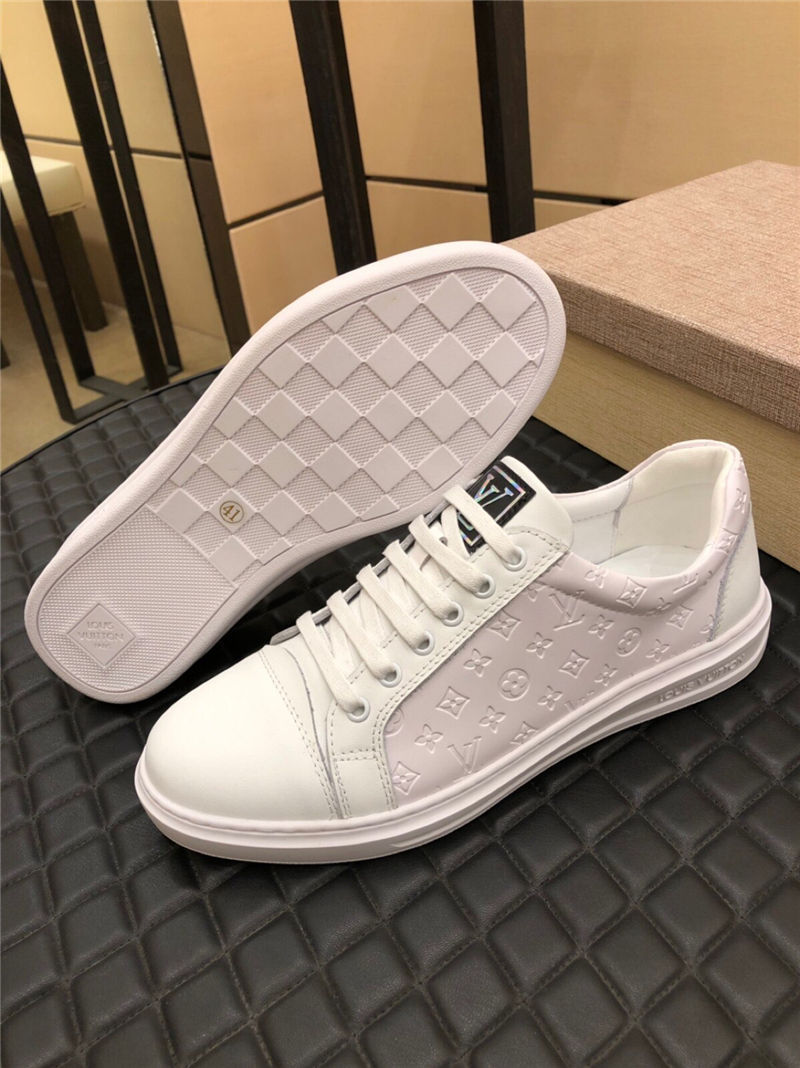 Louis Vuitton Men SNEAKER