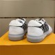 Louis Vuitton Men SNEAKER