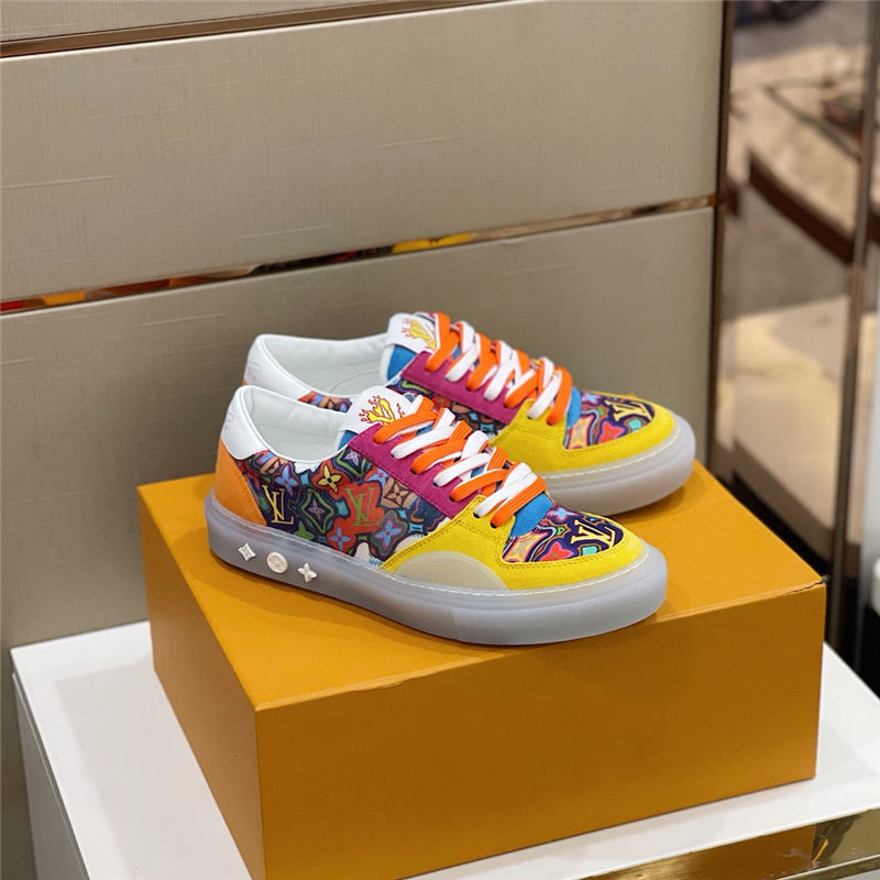 Louis Vuitton Men SNEAKER