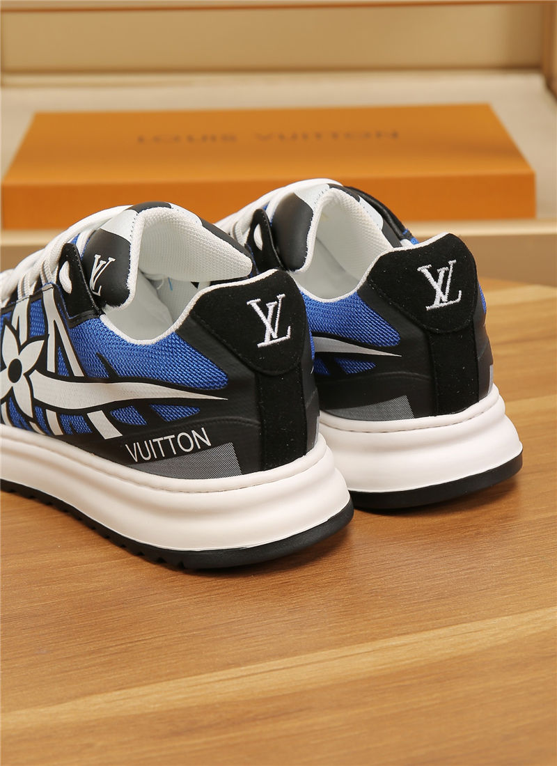 Louis Vuitton Men SNEAKER