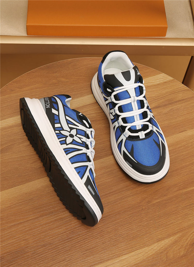 Louis Vuitton Men SNEAKER