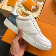 Louis Vuitton Men SNEAKER