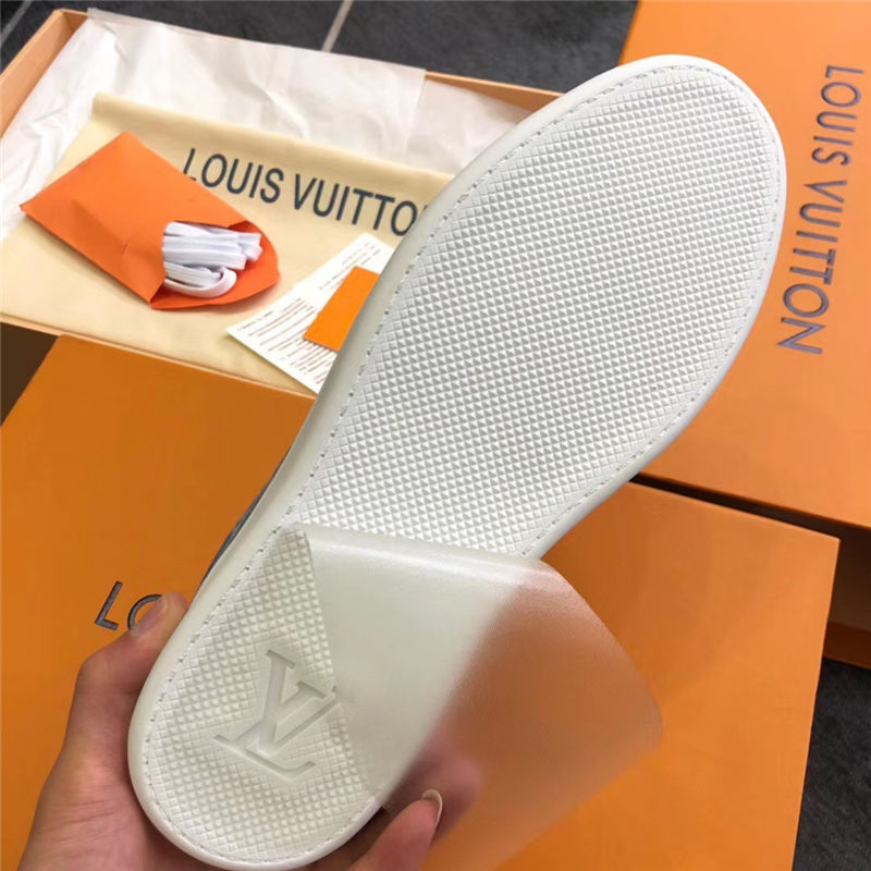 Louis Vuitton Men SNEAKER