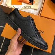 Louis Vuitton Men SNEAKER