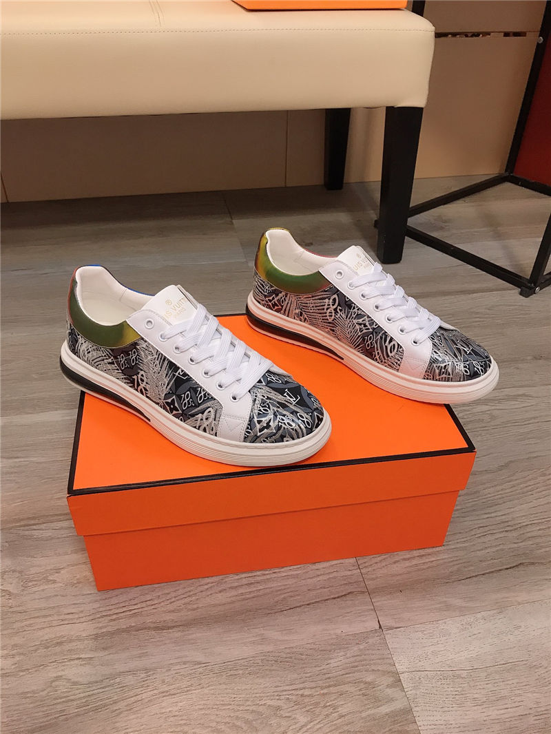 Louis Vuitton Men SNEAKER