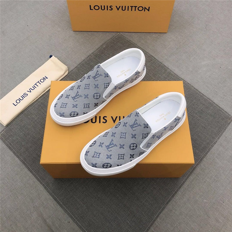 Louis Vuitton Men SNEAKER