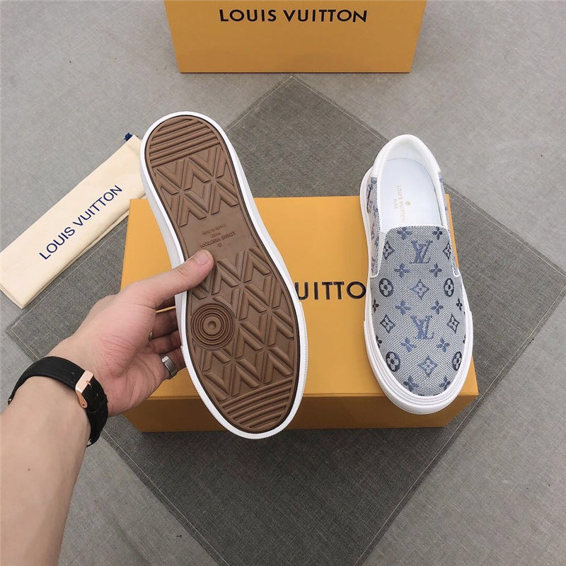 Louis Vuitton Men SNEAKER