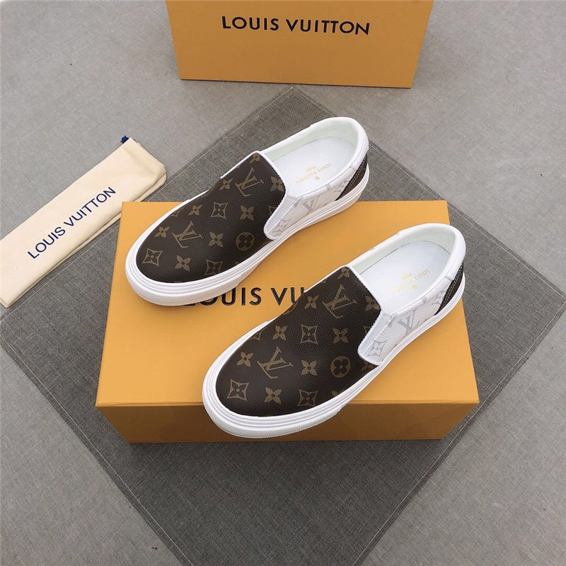 Louis Vuitton Men SNEAKER