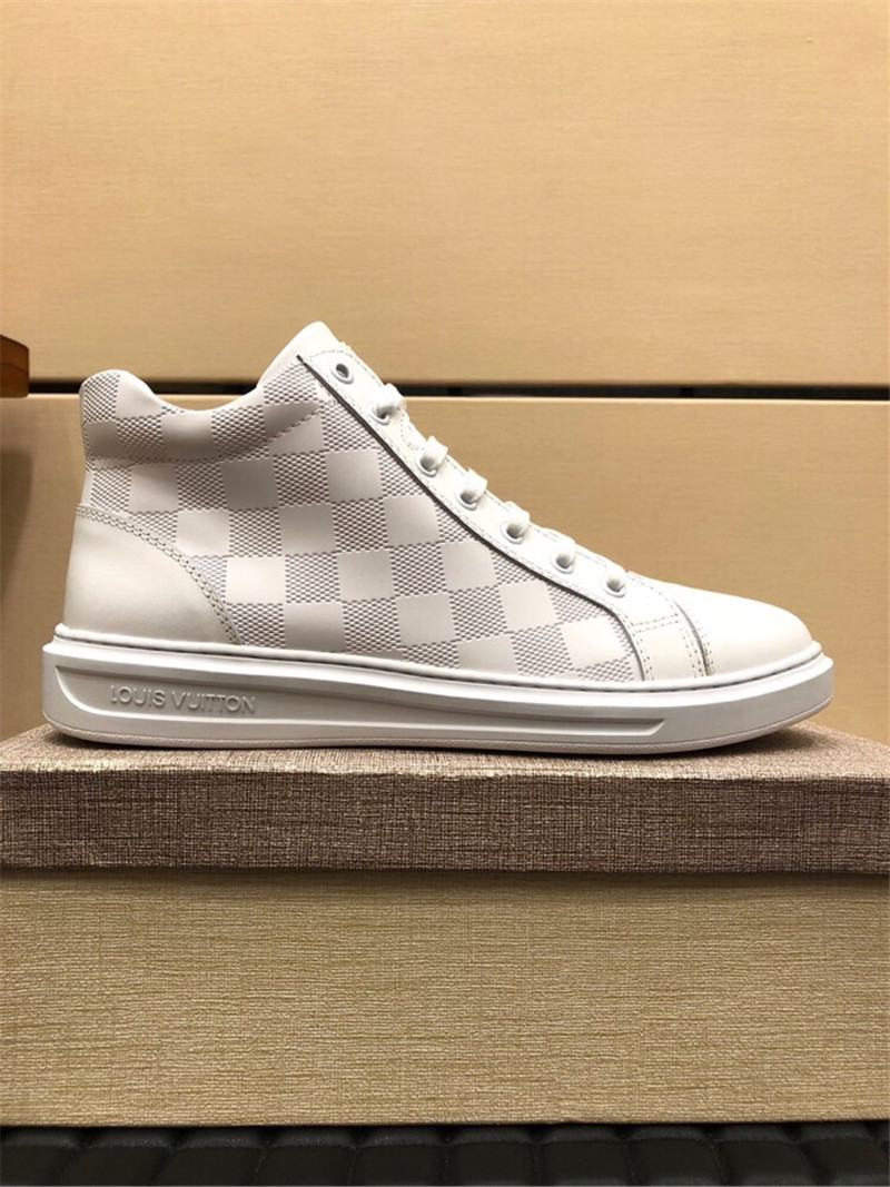 Louis Vuitton Men SNEAKER