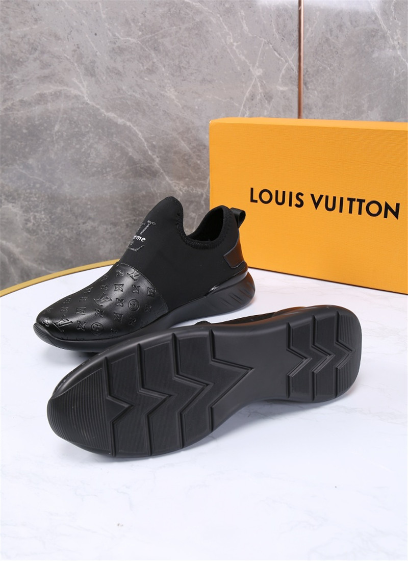 Louis Vuitton Men SNEAKER