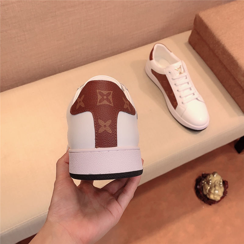 Louis Vuitton Men SNEAKER