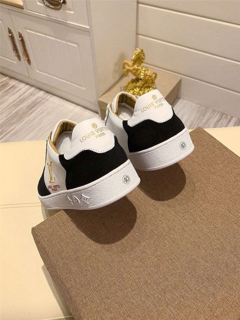 Louis Vuitton Men SNEAKER